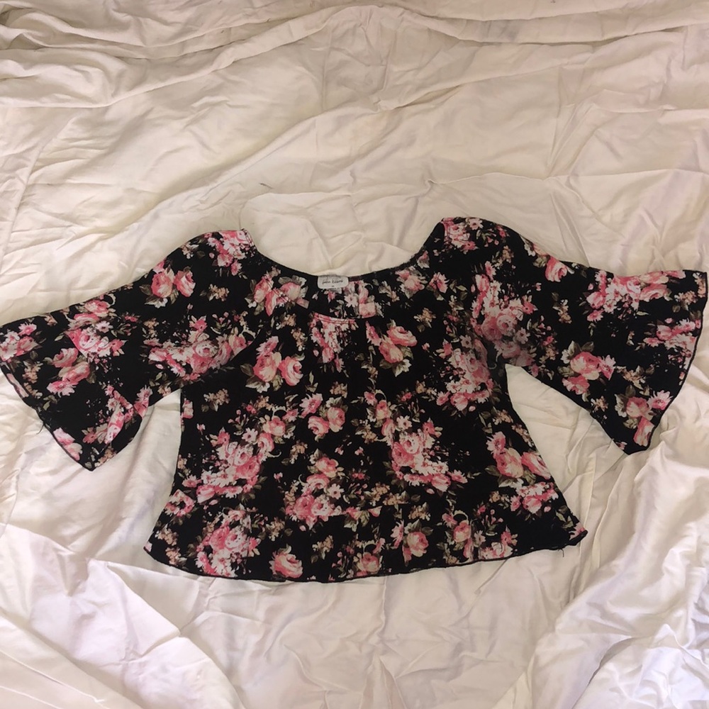 Quarter Sleeve Floral Top